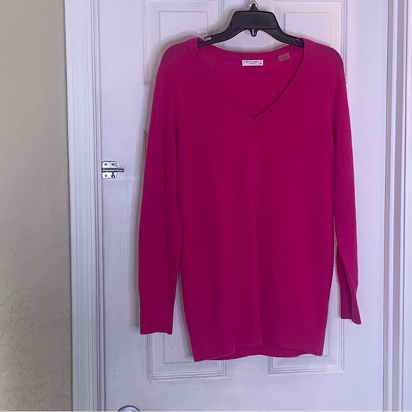 Equipment Femme 100% Cashmere Bright Berry Pink V-Neck Sweater Size Small - Picture 3 of 8